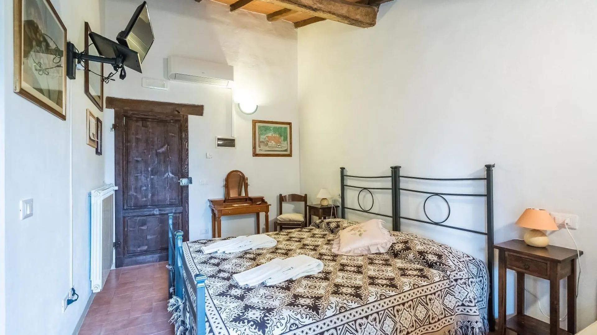 Farm stay Agriturismo Stazione Di Monta Villa Vicchio Italy